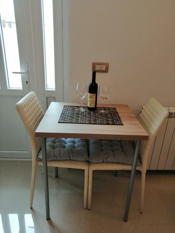 Studio Apartman Irena 2 Bijela Exteriér fotografie