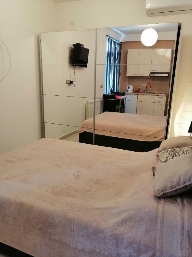 Studio Apartman Irena 2 Bijela Exteriér fotografie